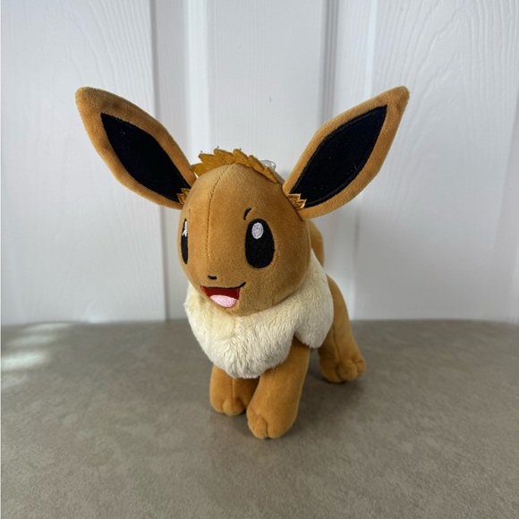 Pokémon My Friend Eevee Small Plush Stuffed Animal - Picture 1 of 5